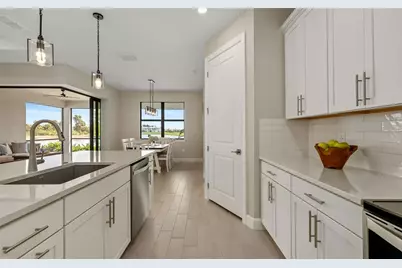 17342 Luminous Avenue, Venice, FL 34293 - Photo 9