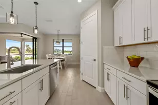 17342 Luminous Ave, Venice, FL 34293 - Photo 9