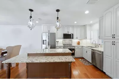 2713 Riverbluff Court #V101, Sarasota, FL 34231 - Photo 13