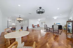 2713 Riverbluff Ct, Sarasota, FL 34231 - Photo 9