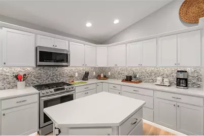 2837 Cade Court, The Villages, FL 32163 - Photo 11