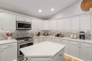 2837 Cade Ct, The Villages, FL 32163 - Photo 11