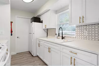 5120 Brookmeade Drive, Sarasota, FL 34232 - Photo 15