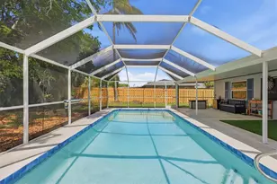 1534 Georgetowne Ln, Sarasota, FL 34232 - Photo 37