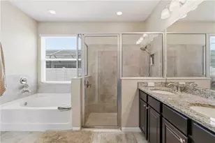 134 Brilliant Bloom Ct, Bradenton, FL 34212 - Photo 37