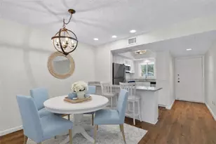 2522 Clubhouse Dr, Sarasota, FL 34232 - Photo 9