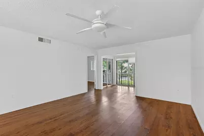 2522 Clubhouse Drive #204, Sarasota, FL 34232 - Photo 13