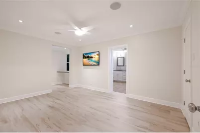 103 Fillmore Drive, Sarasota, FL 34236 - Photo 31