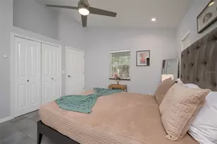 1039 23rd St, Sarasota, FL 34234 - Photo 15