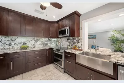 121 Holly Avenue, Sarasota, FL 34243 - Photo 19