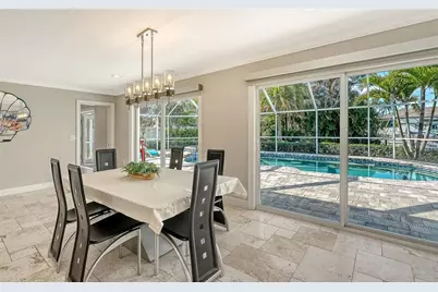 121 Holly Avenue, Sarasota, FL 34243 - Photo 15