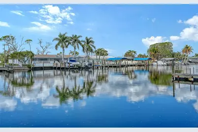 121 Holly Avenue, Sarasota, FL 34243 - Photo 37