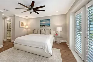 121 Holly Ave, Sarasota, FL 34243 - Photo 23