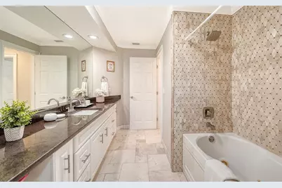 121 Holly Avenue, Sarasota, FL 34243 - Photo 29
