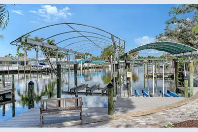 121 Holly Avenue, Sarasota, FL 34243 - Photo 37