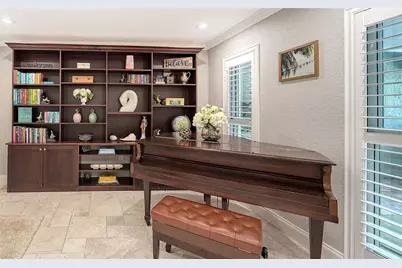 121 Holly Avenue, Sarasota, FL 34243 - Photo 29