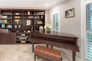 121 Holly Ave, Sarasota, FL 34243 - Photo 29