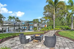 121 Holly Ave, Sarasota, FL 34243 - Photo 35