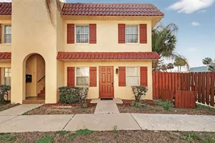 1112 W Main St, Leesburg, FL 34748 - Photo 3