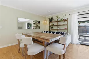 1467 Georgetowne Dr, Sarasota, FL 34232 - Photo 9