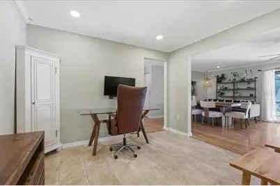 1467 Georgetowne Drive, Sarasota, FL 34232 - Photo 15