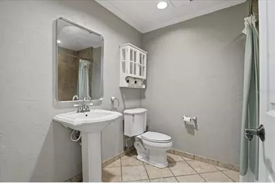 1467 Georgetowne Drive, Sarasota, FL 34232 - Photo 17