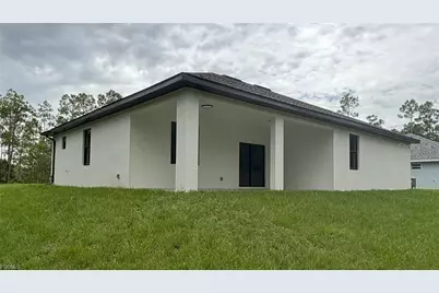 113 Monroe Avenue, Lehigh Acres, FL 33936 - Photo 23