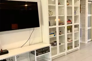 102 Capri Isles Blvd, Venice, FL 34292 - Photo 9