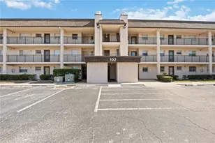 102 Capri Isles Blvd, Venice, FL 34292 - Photo 27