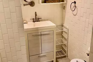 102 Capri Isles Blvd, Venice, FL 34292 - Photo 23