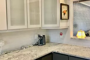 102 Capri Isles Blvd, Venice, FL 34292 - Photo 13