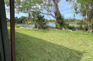 2807 48th Ave Dr W, Bradenton, FL 34212 - Photo 21