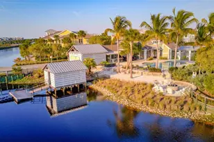 289 Sapphire Lake Dr, Bradenton, FL 34209 - Photo 49