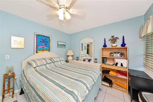 2657 Woodgate Ln, Sarasota, FL 34231 - Photo 13