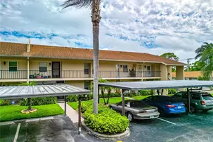 2657 Woodgate Ln, Sarasota, FL 34231 - Photo 3