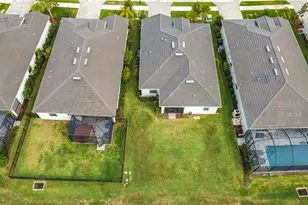 11375 Burgundy Dr, Venice, FL 34293 - Photo 31