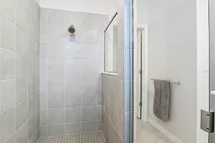 11375 Burgundy Dr, Venice, FL 34293 - Photo 17