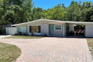 2504 S Milmar Dr, Sarasota, FL 34237 - Photo 1