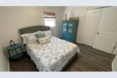 2504 S Milmar Drive, Sarasota, FL 34237 - Photo 13