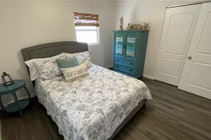 2504 S Milmar Dr, Sarasota, FL 34237 - Photo 13