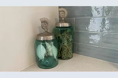 2504 S Milmar Drive, Sarasota, FL 34237 - Photo 9