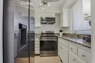 200 N Betty Ln, Clearwater, FL 33755 - Photo 9