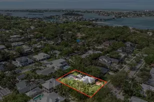1714 South Dr, Sarasota, FL 34239 - Photo 5