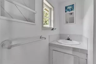 1714 South Dr, Sarasota, FL 34239 - Photo 49