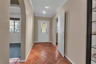 1714 South Dr, Sarasota, FL 34239 - Photo 11