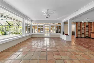 1714 South Dr, Sarasota, FL 34239 - Photo 17