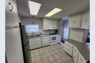 808 53rd Avenue E #256, Bradenton, FL 34203 - Photo 5