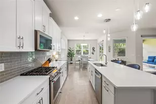 8600 Sundance Loop, Sarasota, FL 34238 - Photo 9