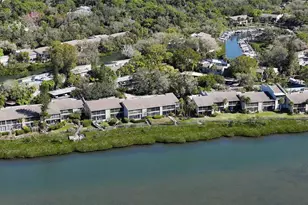 1510 Pelican Point Dr, Sarasota, FL 34231 - Photo 27