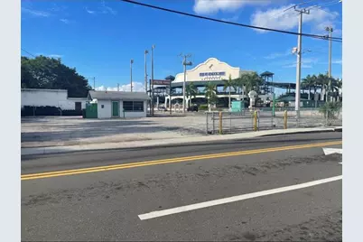 1614 9th Street W, Bradenton, FL 34205 - Photo 1